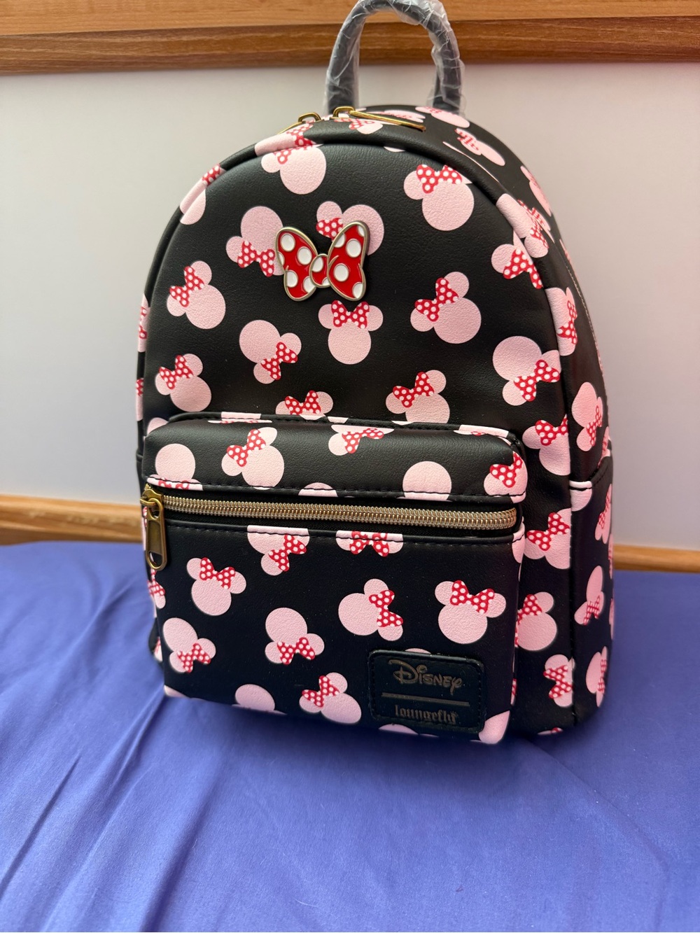 Disney x Loungefly Minnie Mouse Black & Pink Mini Backpack - Picture 3 of 7